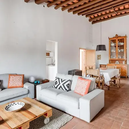 Rovira: Neoclassical Mansion Near Barcelona *