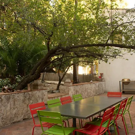 Country house Rovira: Neoclassical Mansion Near Barcelona *