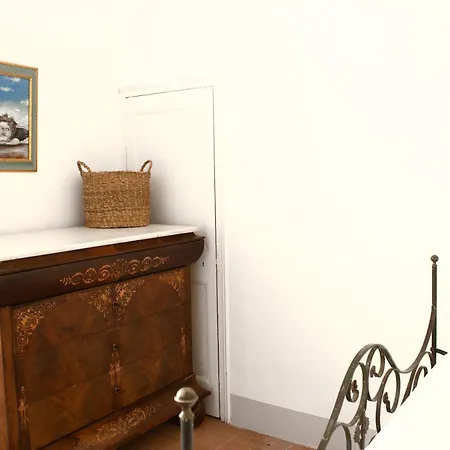 Rovira - Stunning Neoclassical Mansion, Just 20 Min Drive From Barcelona Center, Ideal For Groups And Families * Alella