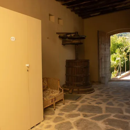Rovira: Neoclassical Mansion Near Barcelona Country house Alella